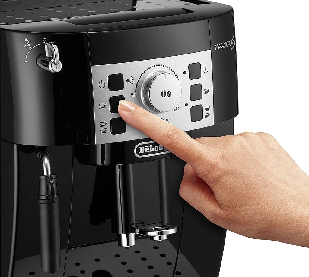 Panneau de commande de la De’Longhi Magnifica S ECAM22.110.B